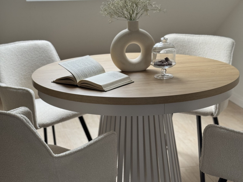 Lamellikalusteet kotiin – trendikkäät lipastot, TV-tasot ja ruokapöydät 2025